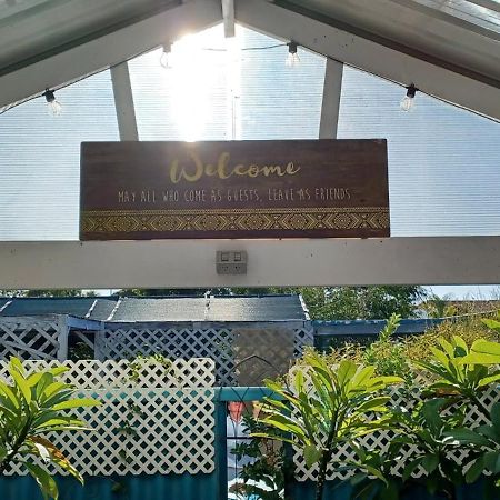 Palm Beach Guest House Rockingham Esterno foto