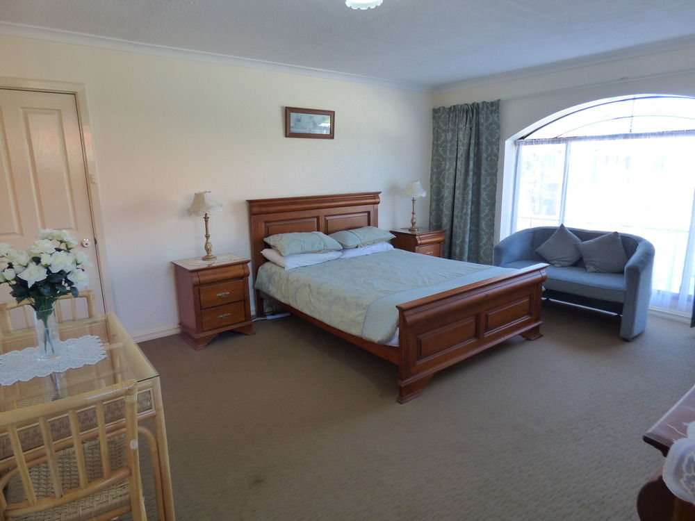 Palm Beach Guest House Rockingham Esterno foto