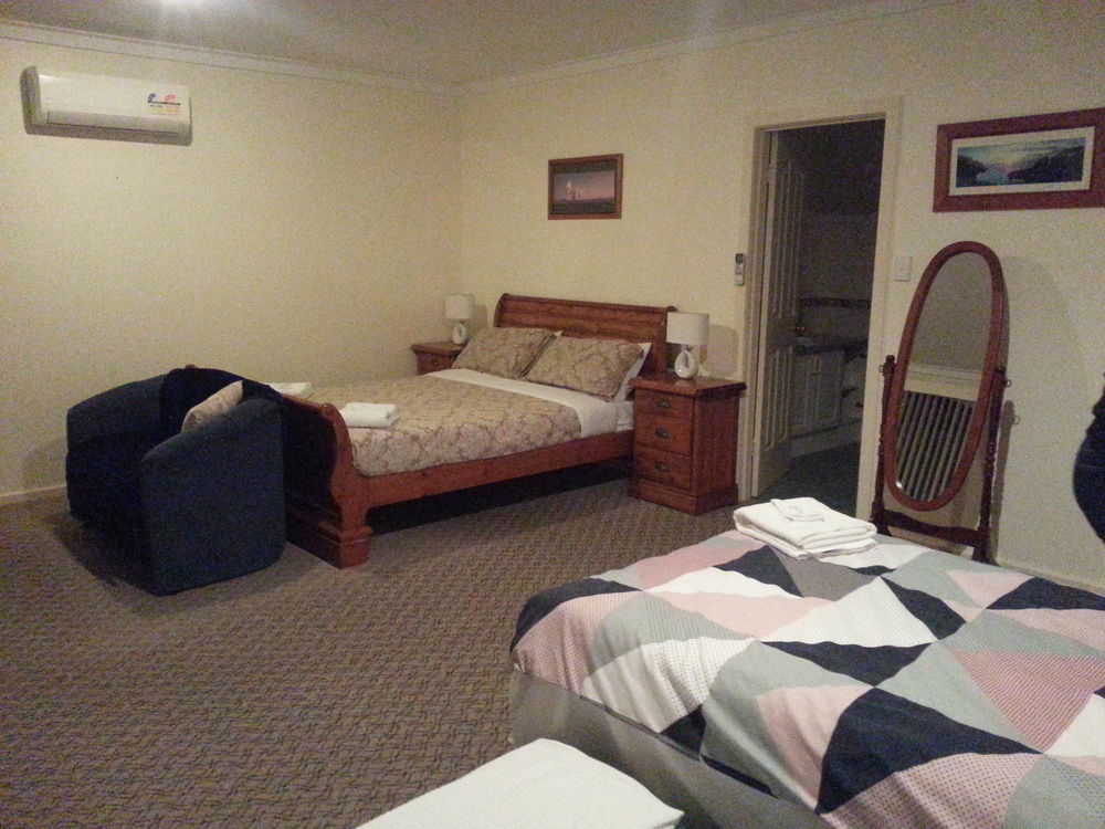 Palm Beach Guest House Rockingham Esterno foto