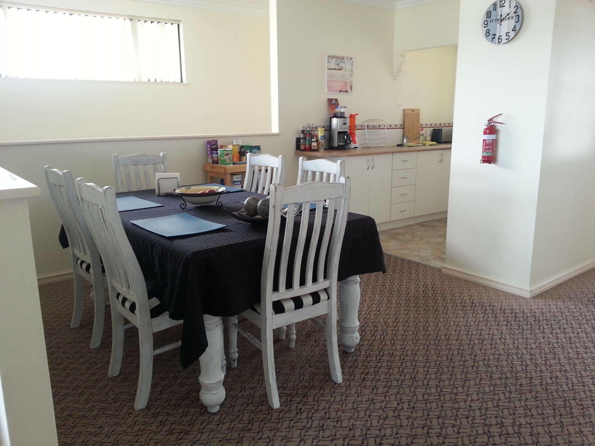Palm Beach Guest House Rockingham Esterno foto